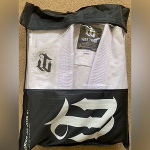 Wartribe Jiu Jitsu Gi. This will fit a sin person that is 6’2 or 6’3 perfectly.